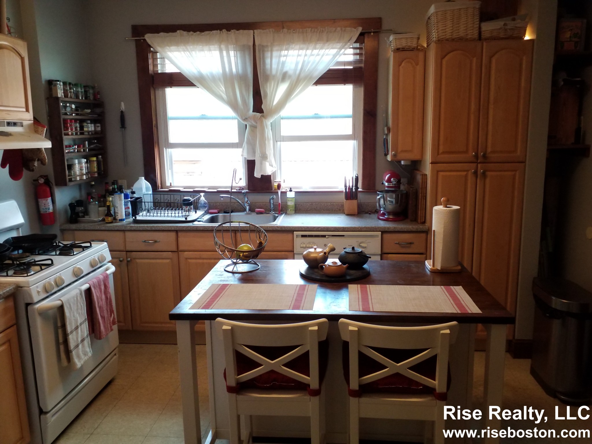2 bed, 1 bath apartment for rent at 3 Dane St Unit 1, Somerville — photo 8 of 8
