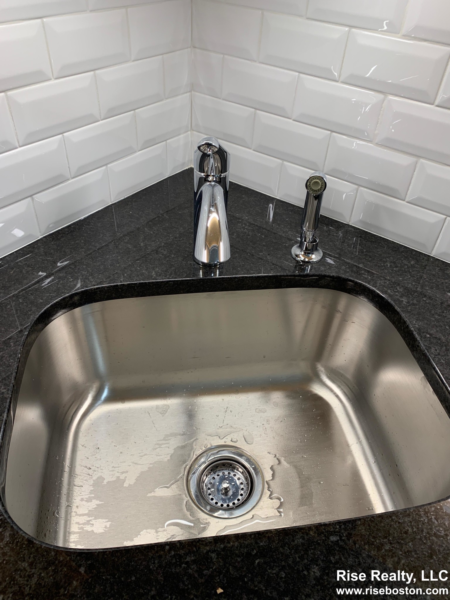 1607 Commonwealth Ave, Brighton