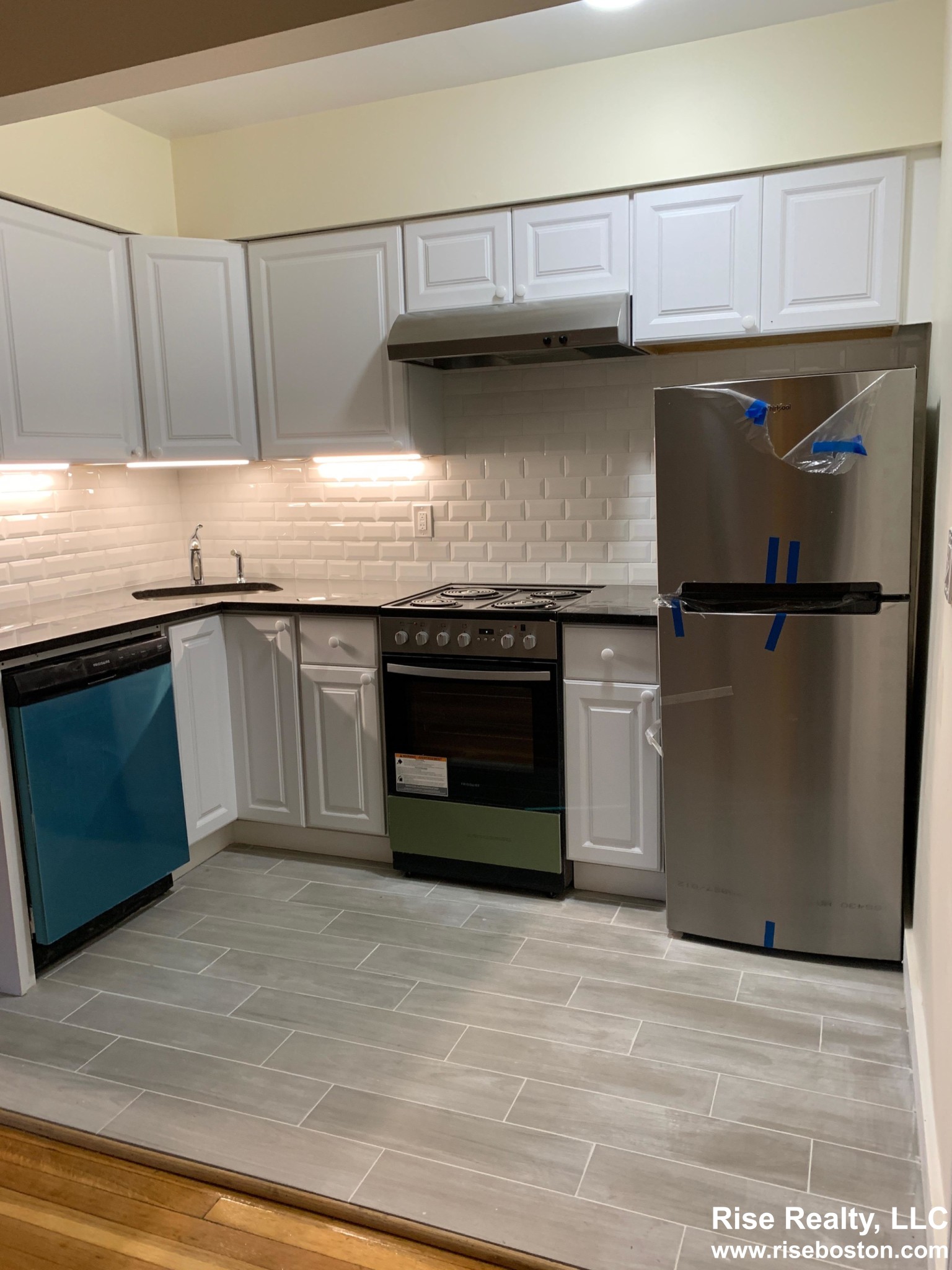 1607 Commonwealth Ave, Brighton