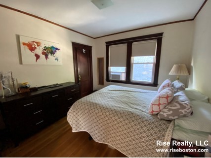 3 bed, 1 bath apartment for rent at 7 Richard Ave Unit 1, North Cambridge — photo 4 of 10