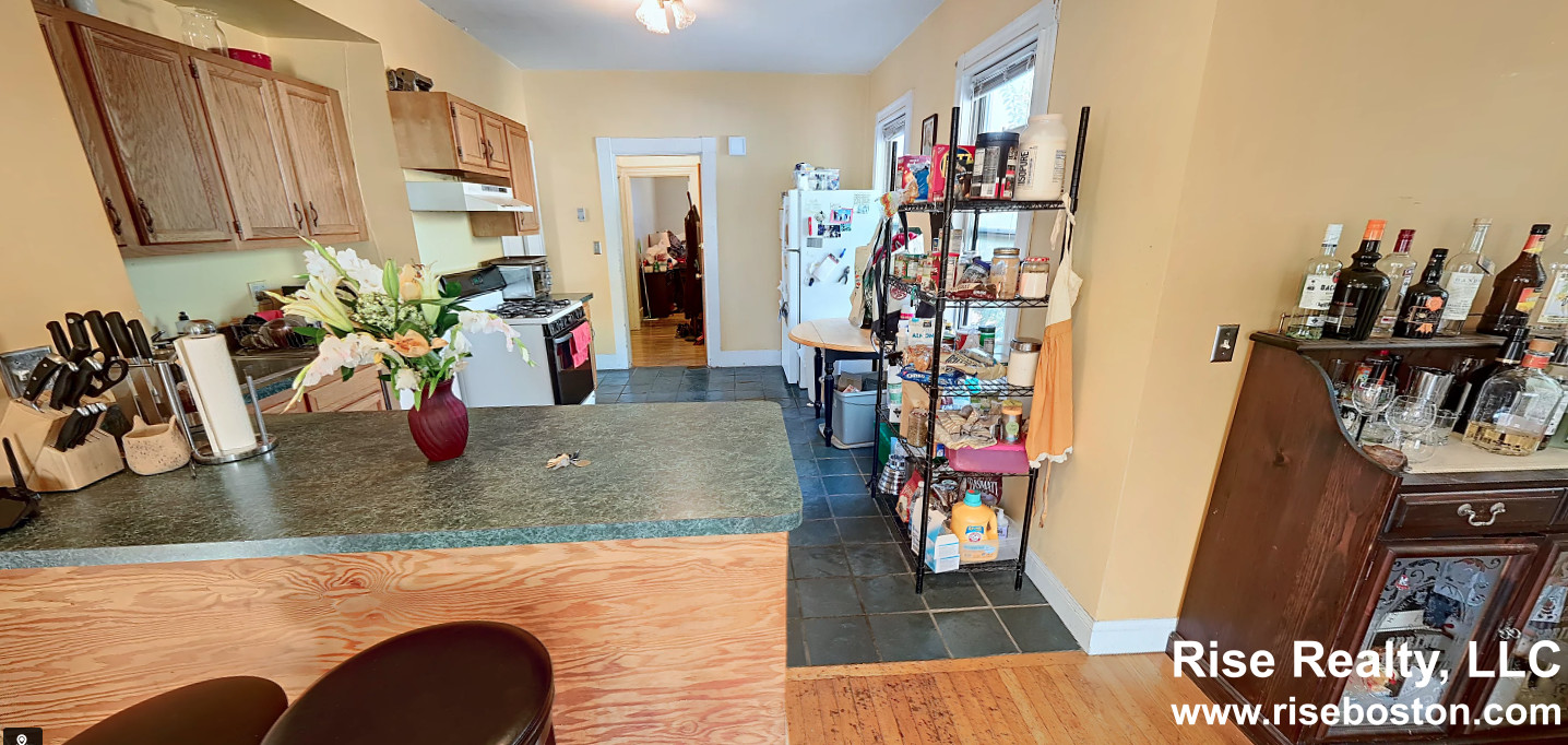 2572 Mass Ave, Cambridge