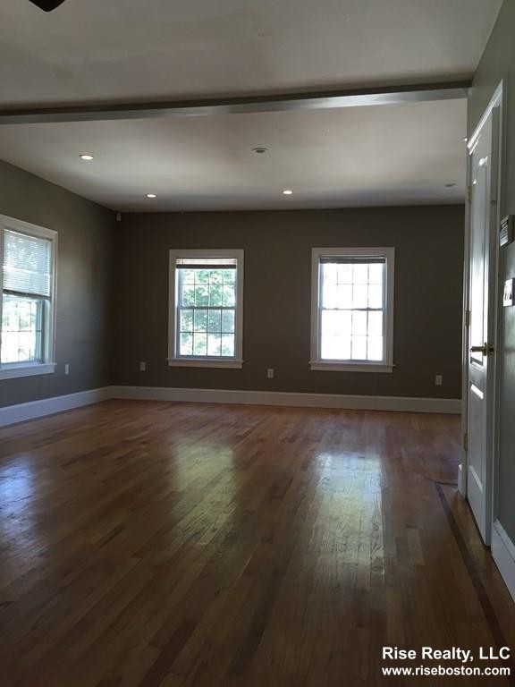 4 bed, 2 bath apartment for rent at 4 Lorenzo Unit 2, Dorchester — photo 4 of 20