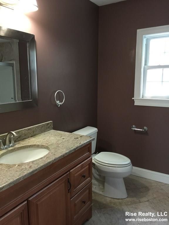 4 bed, 2 bath apartment for rent at 4 Lorenzo Unit 2, Dorchester — photo 8 of 20