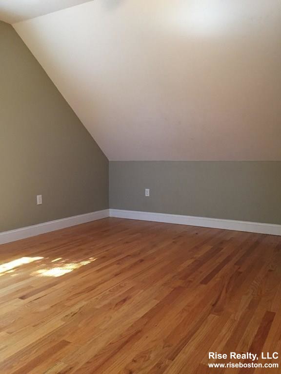 4 bed, 2 bath apartment for rent at 4 Lorenzo Unit 2, Dorchester — photo 13 of 20