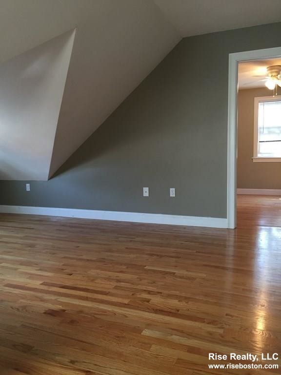 4 bed, 2 bath apartment for rent at 4 Lorenzo Unit 2, Dorchester — photo 17 of 20