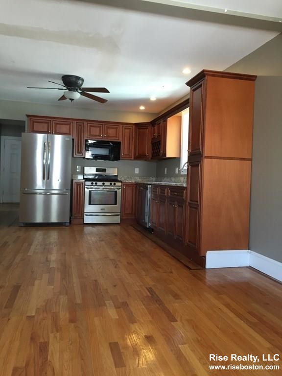 4 bed, 2 bath apartment for rent at 4 Lorenzo Unit 2, Dorchester — photo 1 of 20