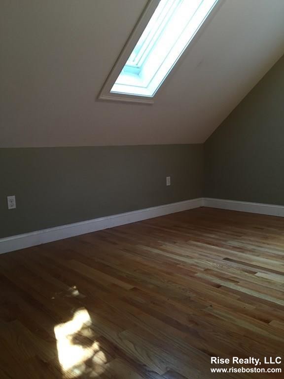 4 bed, 2 bath apartment for rent at 4 Lorenzo Unit 2, Dorchester — photo 3 of 20