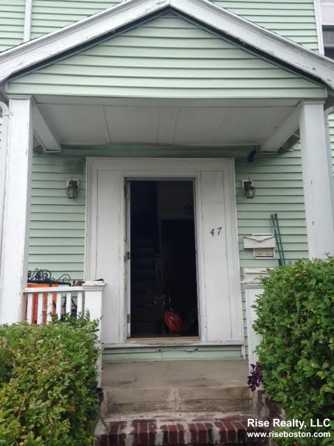 3 bed, 1 bath apartment for rent at 47 Claymoss Rd Unit 2, Brighton — photo 2 of 18