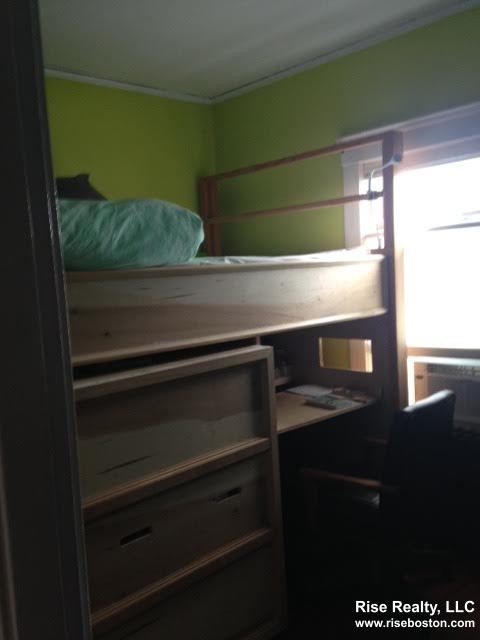 3 bed, 1 bath apartment for rent at 47 Claymoss Rd Unit 2, Brighton — photo 13 of 18