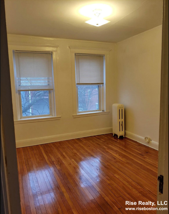 2 bed, 1 bath apartment for rent at 4 Carol Ave Unit 7, Allston — photo 4 of 5