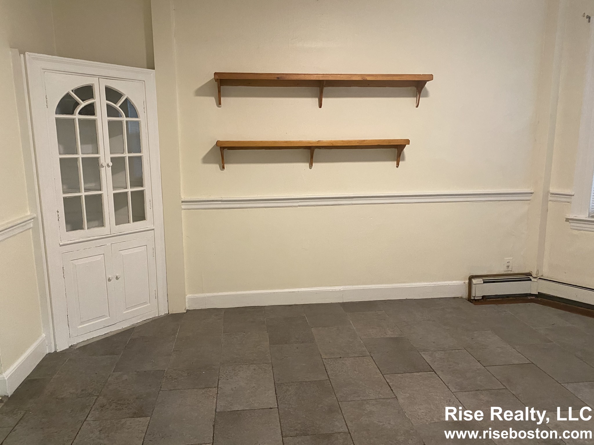 3 bed, 1 bath apartment for rent at 17 Kinross St Unit 1, Brighton — photo 12 of 21