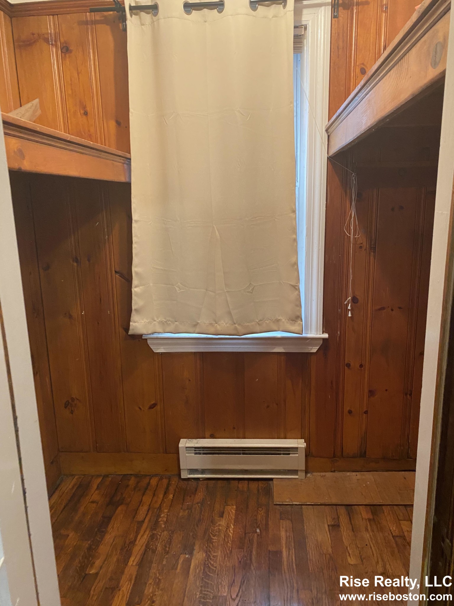 3 bed, 1 bath apartment for rent at 17 Kinross St Unit 1, Brighton — photo 3 of 21