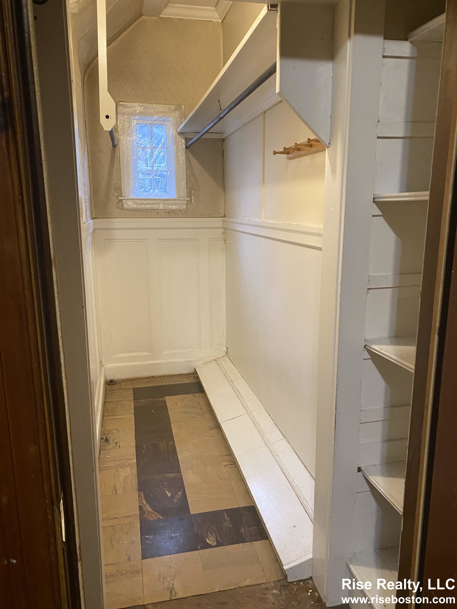 3 bed, 1 bath apartment for rent at 17 Kinross St Unit 1, Brighton — photo 4 of 21