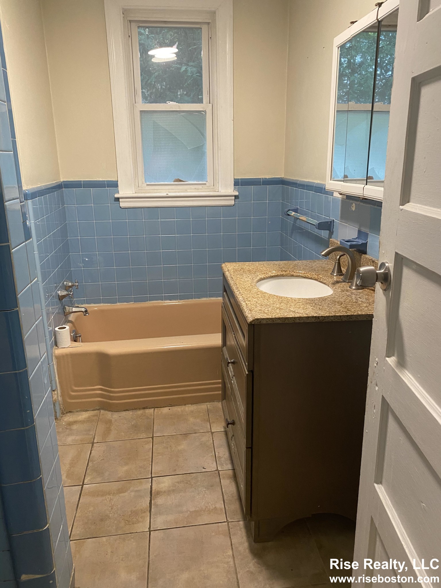3 bed, 1 bath apartment for rent at 17 Kinross St Unit 1, Brighton — photo 8 of 21
