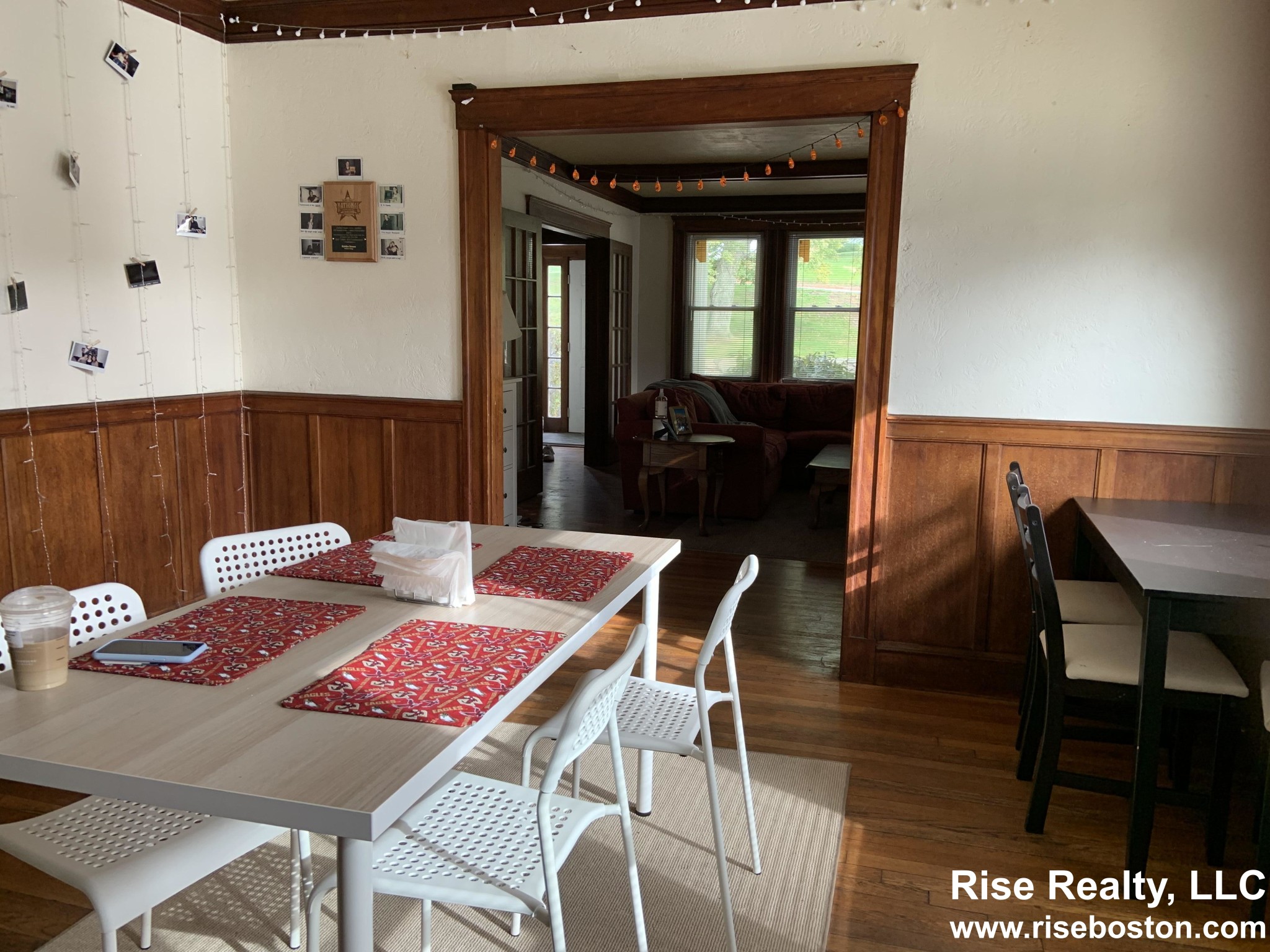 3 bed, 1 bath apartment for rent at 12 Lake St, Brighton