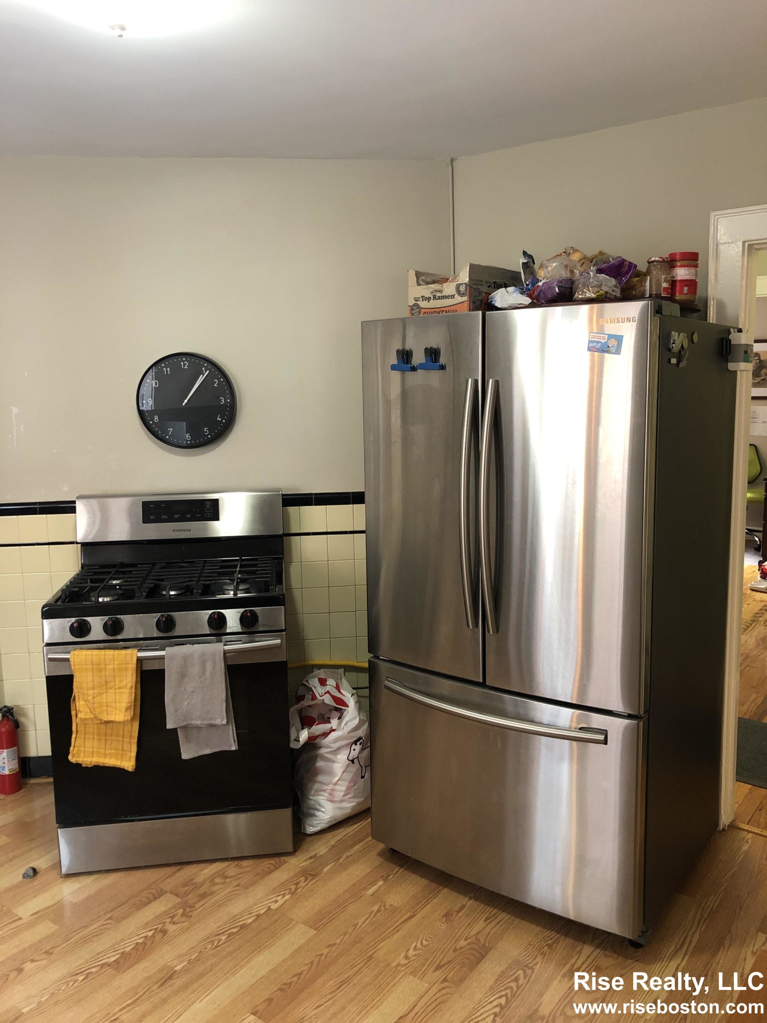 3 bed, 2 bath apartment for rent at 91 Undine Rd, Brighton — photo 9 of 26