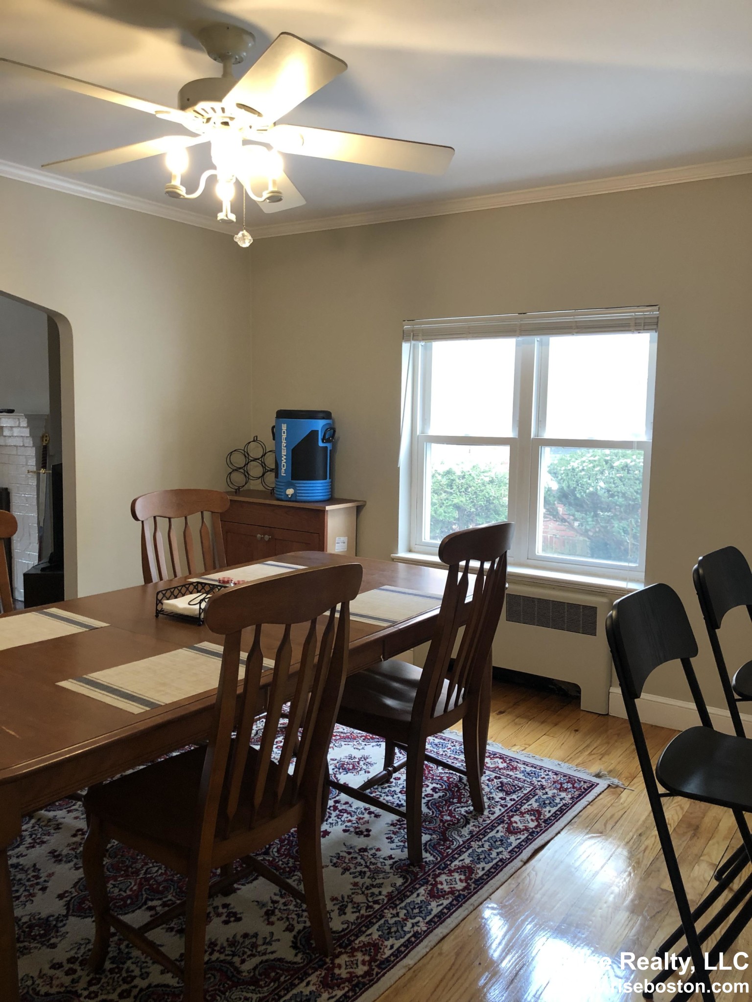3 bed, 2 bath apartment for rent at 91 Undine Rd, Brighton — photo 5 of 26