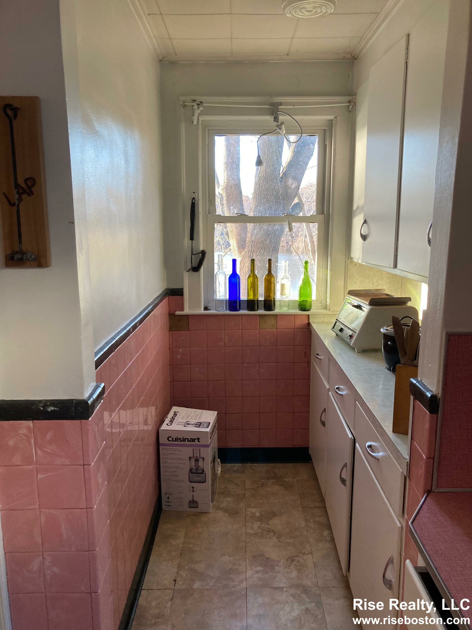 2 bed, 1 bath apartment for rent at 86 Kenrick St, Brighton — photo 6 of 9