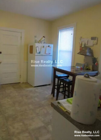 4 bed, 1 bath apartment for rent at 12 Bucknam St Unit 2, Mission Hill — photo 5 of 5