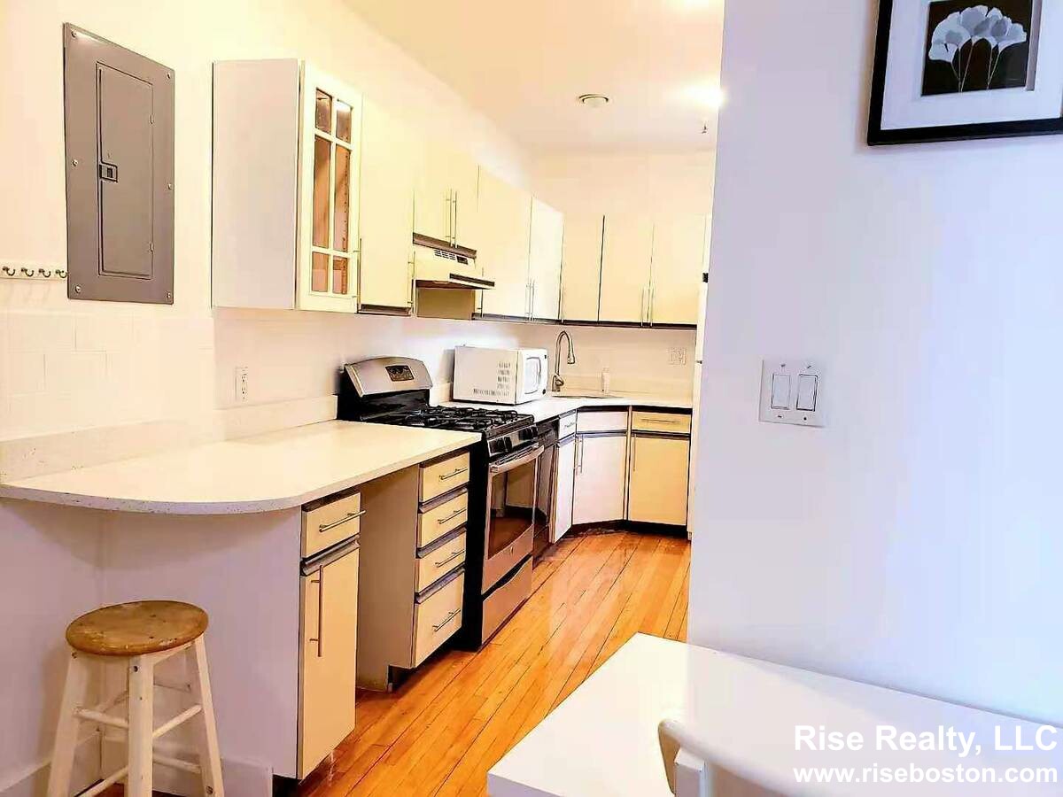 249 Chestnut Hill Ave, Brighton