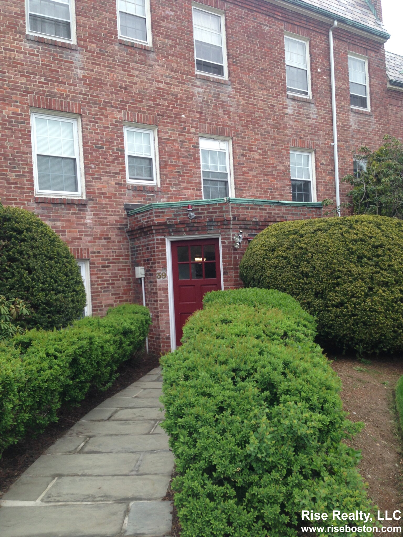 39 Commonwealth Ave, Newton