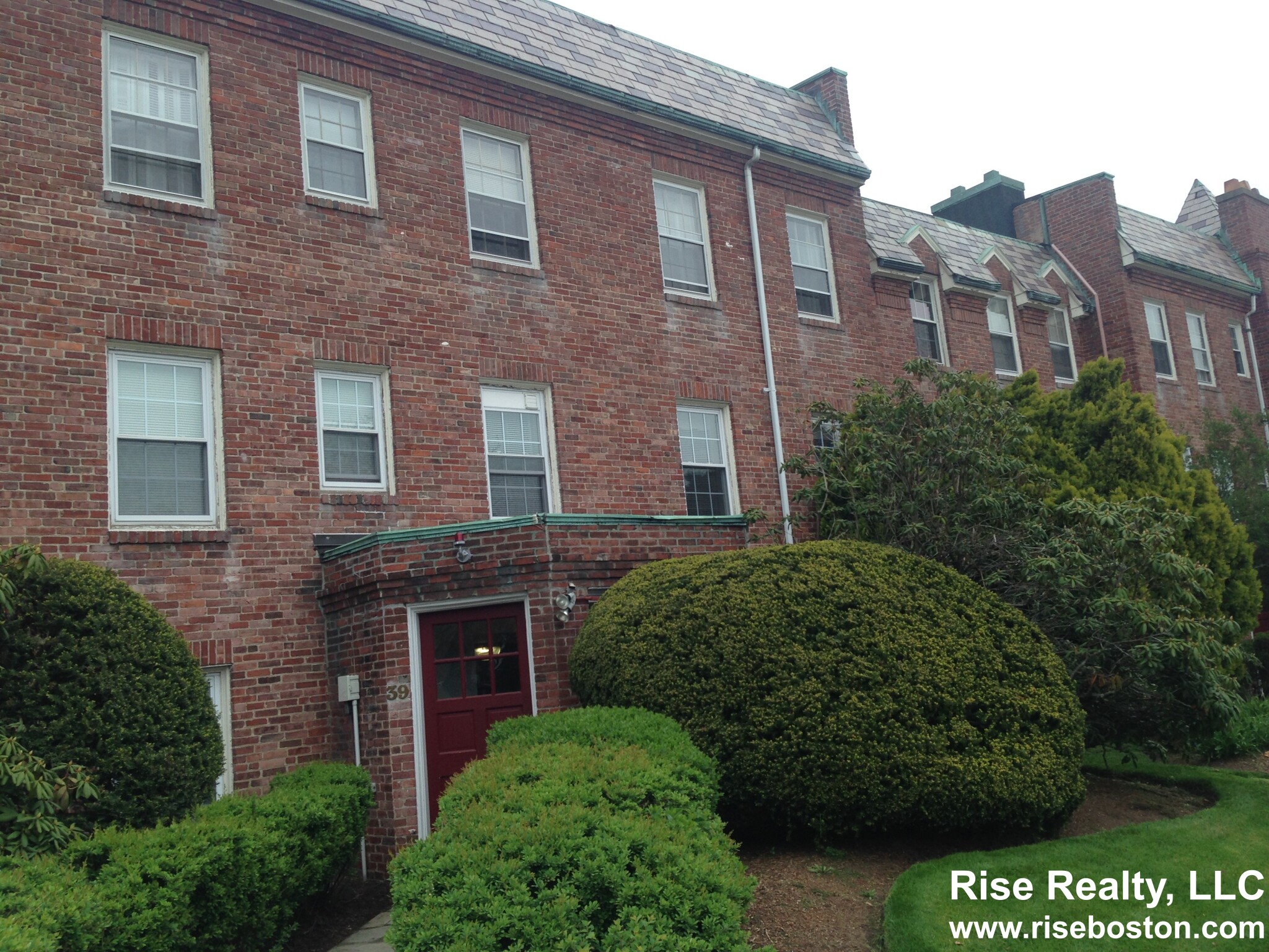 39 Commonwealth Ave, Newton