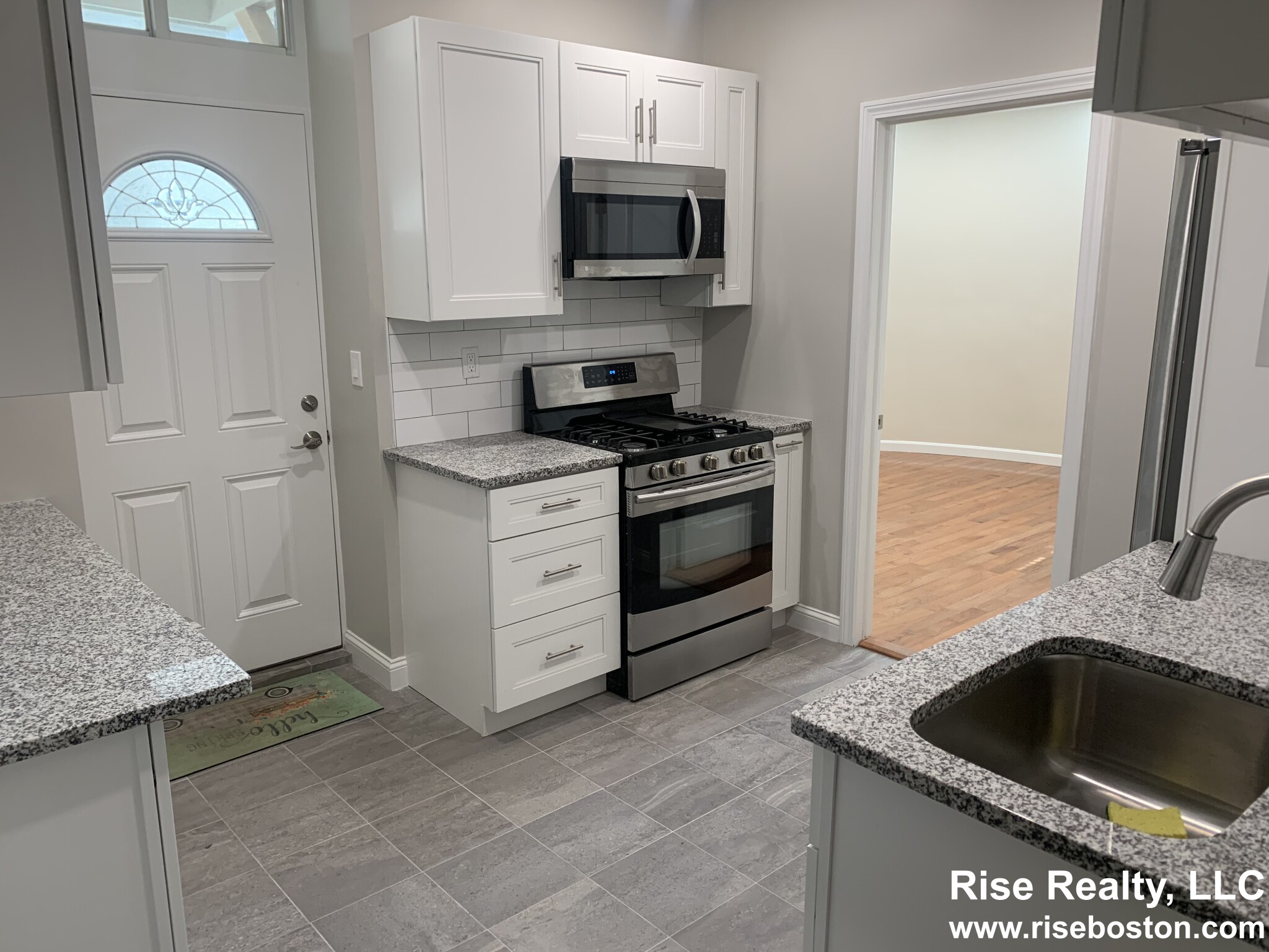 1874 Beacon St, Washington Square