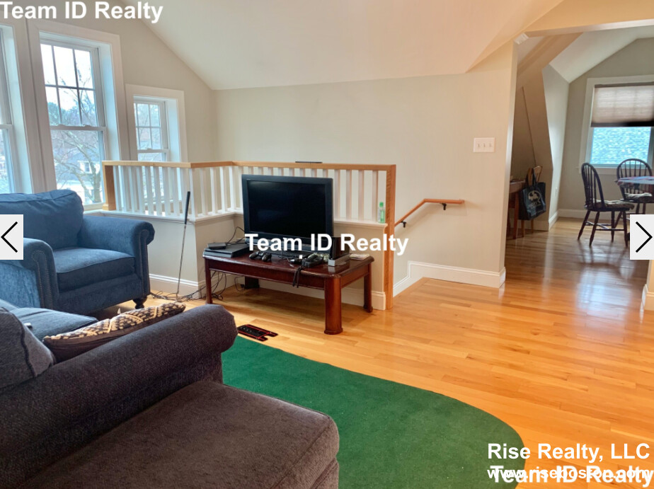 27 Crosby Rd, Newton