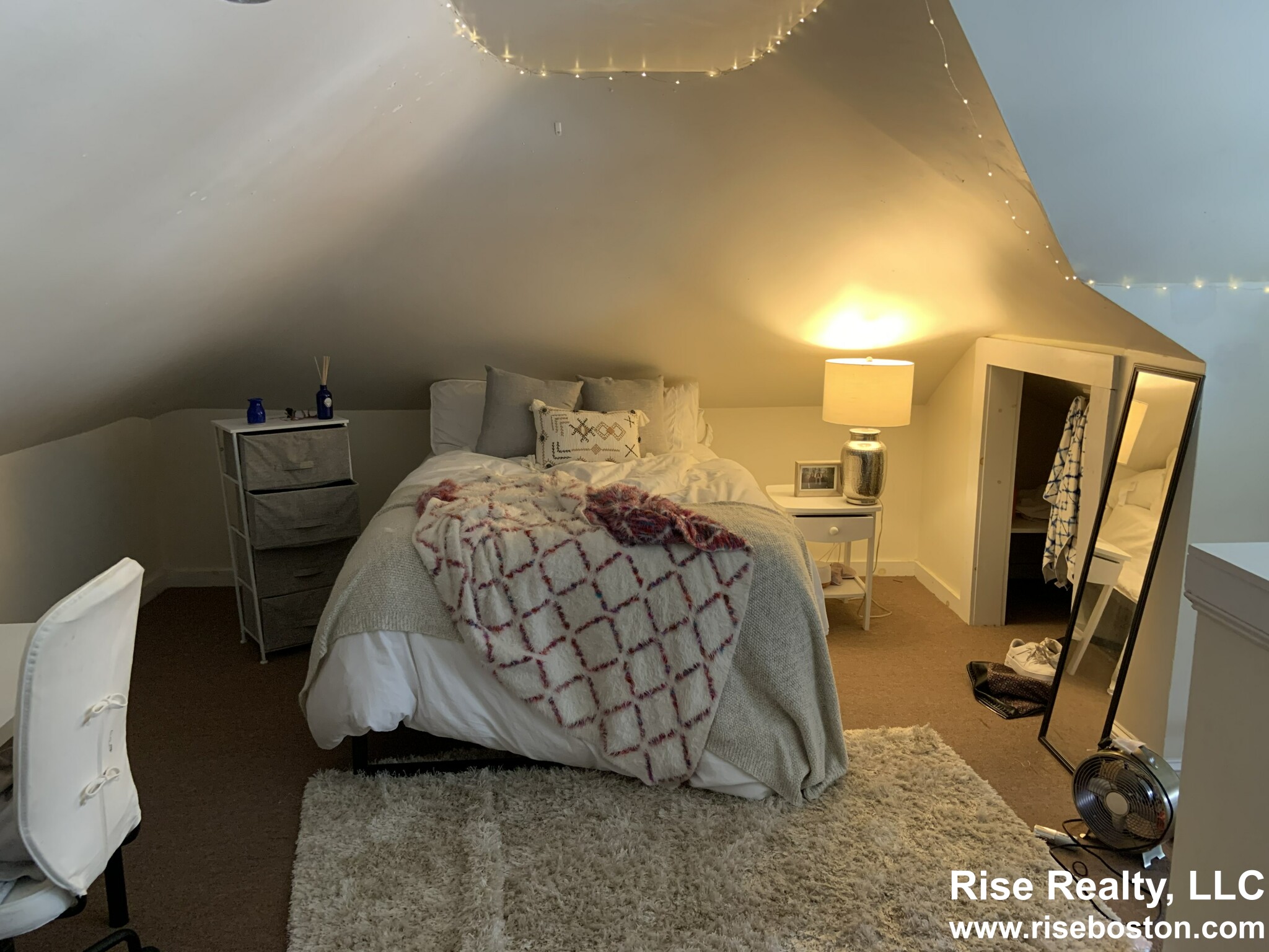 6 bed, 2.5 bath apartment for rent at 21 Gerald Rd Unit House, Brighton — photo 11 of 15