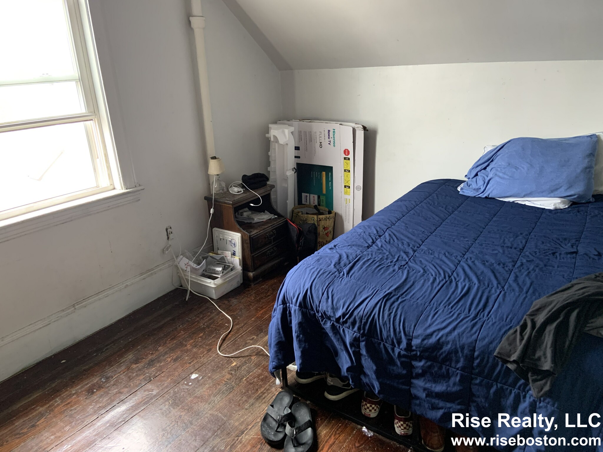 4 bed, 2 bath apartment for rent at 3 Appianway, Allston — photo 3 of 12