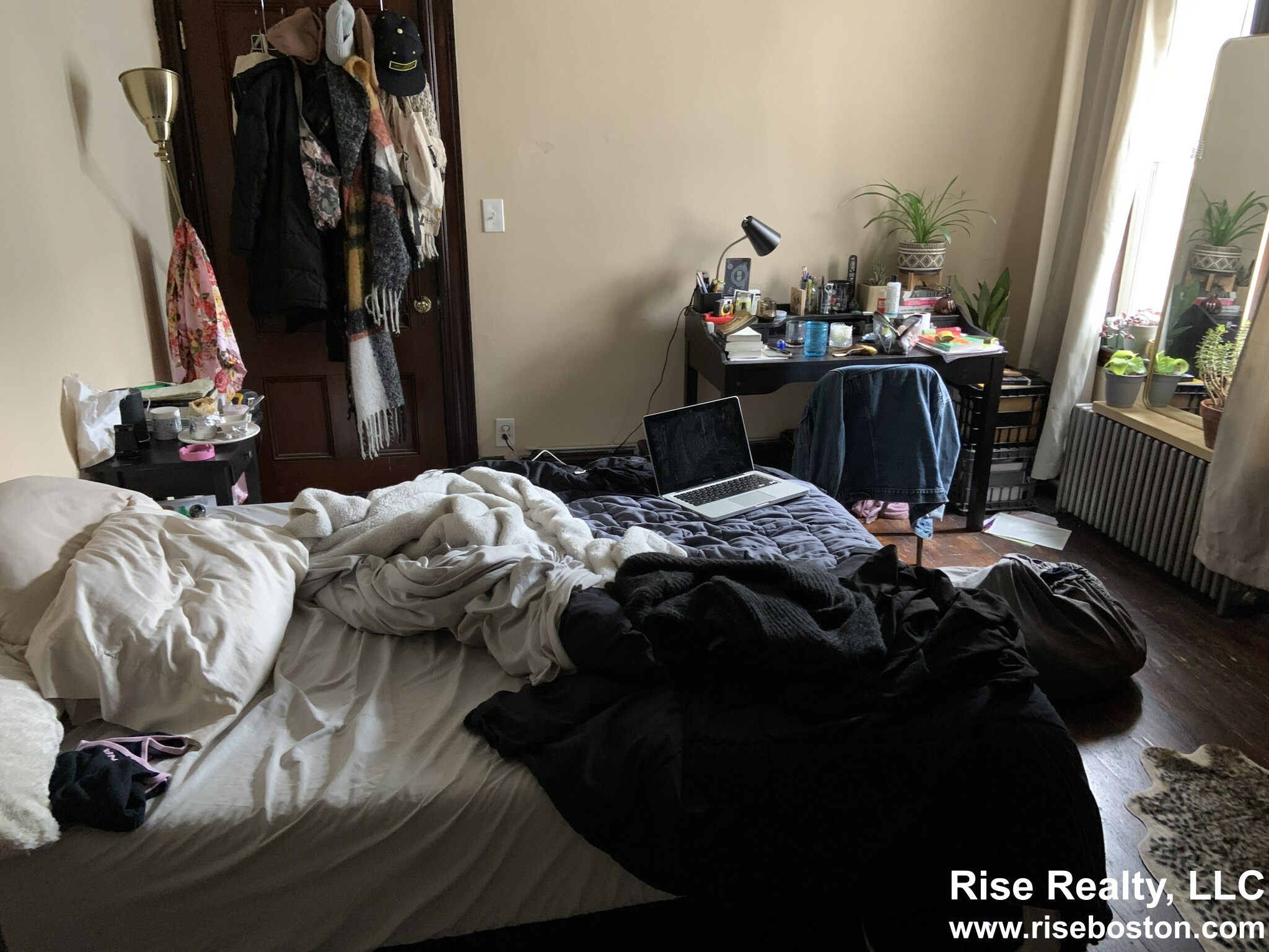 4 bed, 2 bath apartment for rent at 3 Appianway, Allston — photo 8 of 12