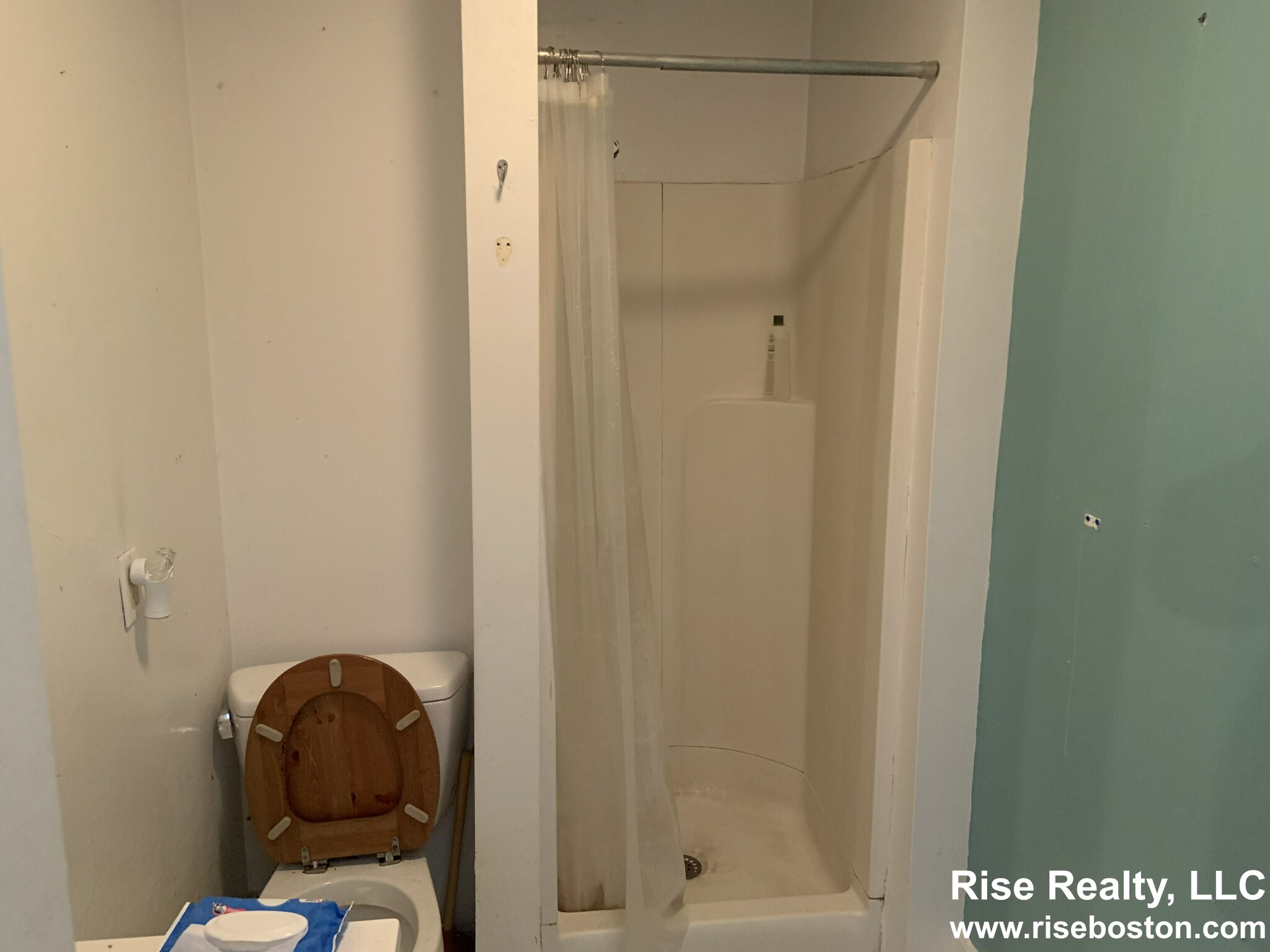 4 bed, 2 bath apartment for rent at 3 Appianway, Allston — photo 6 of 12