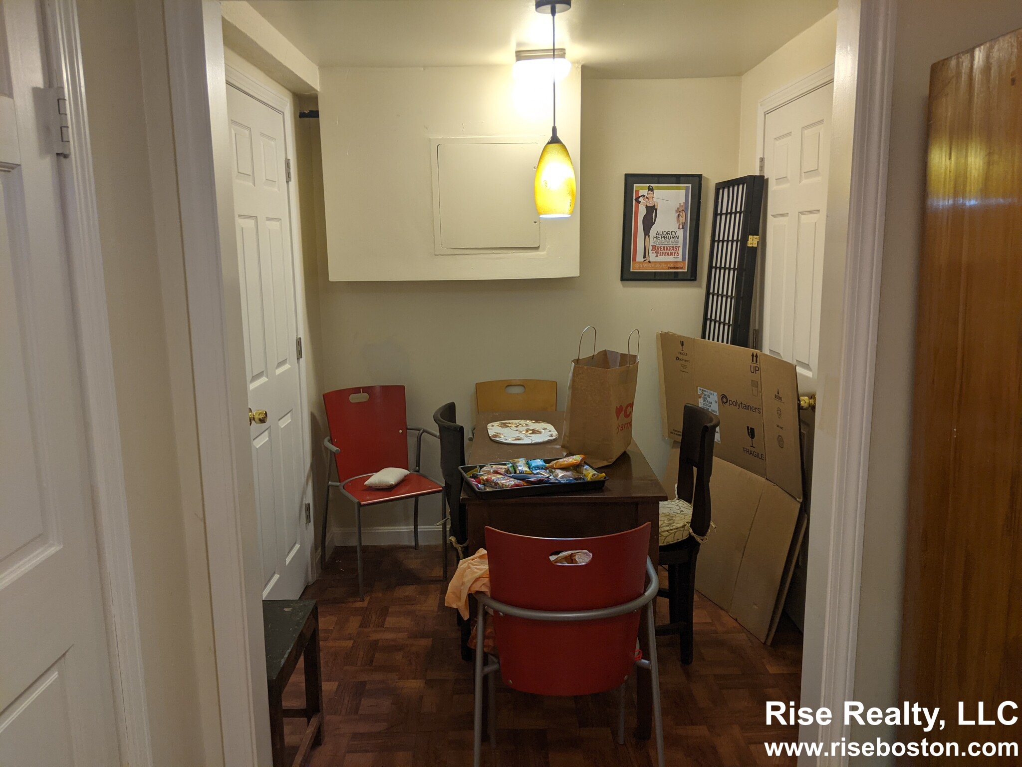 3 bed, 1 bath apartment for rent at 92 Thorndike St Unit B, Coolidge Corner — photo 12 of 15