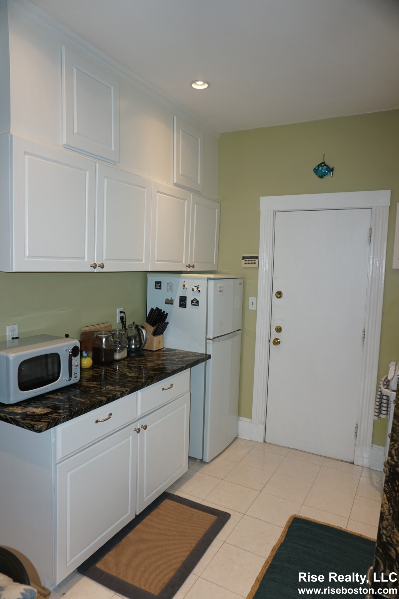 1 bed, 1 bath apartment for rent at 109 Winchester Unit 6, Brookline — photo 6 of 19