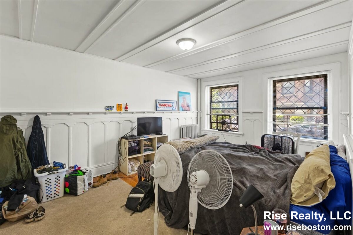 1462 Commonwealth Ave, Brighton