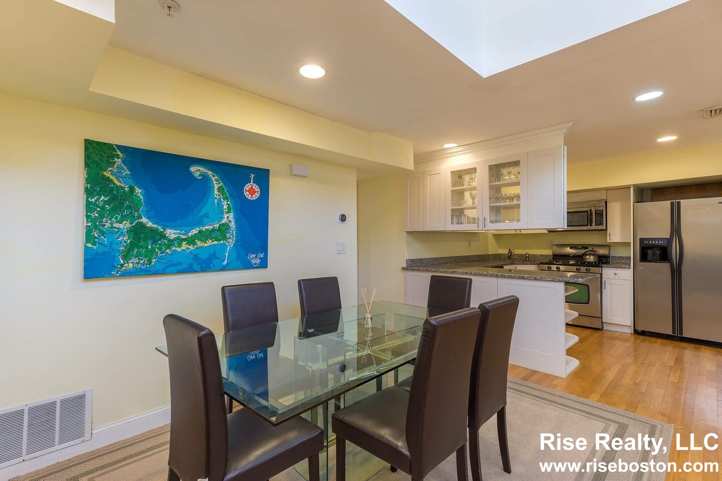 74 Georgia St, Roxbury