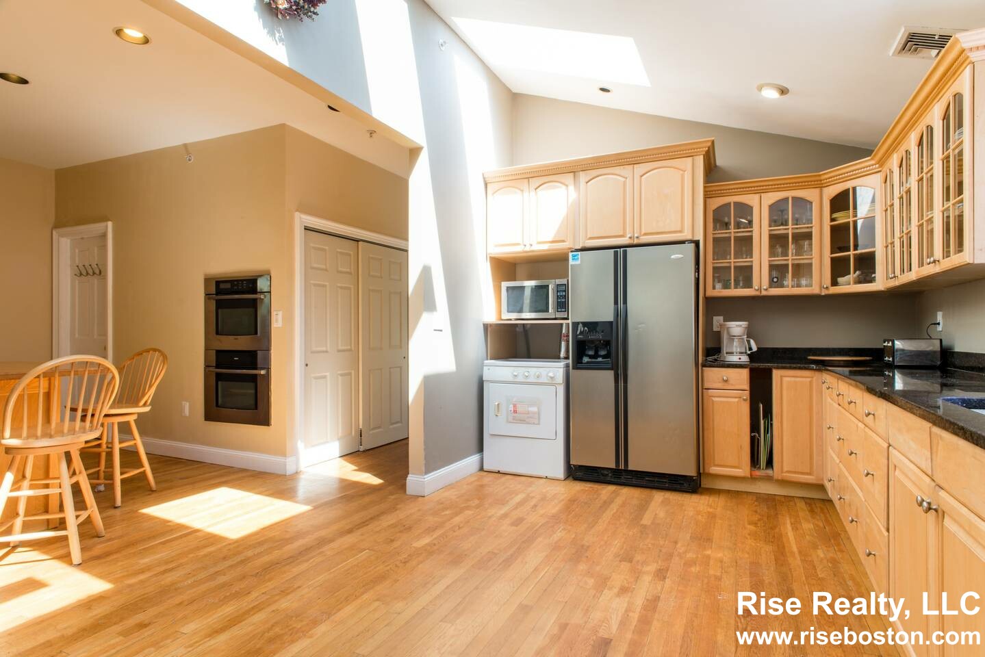 74 Georgia St, Roxbury