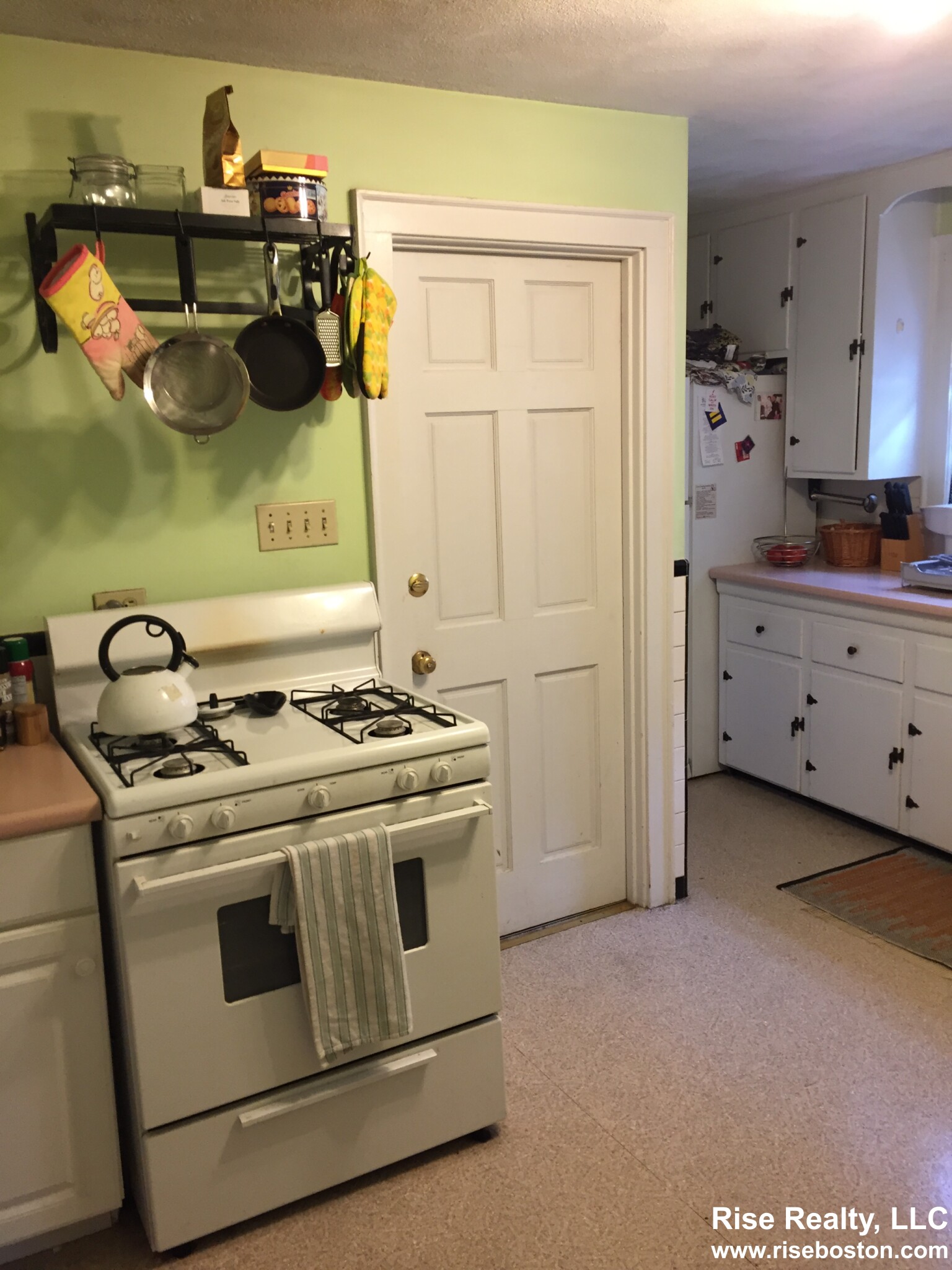 3 bed, 1 bath apartment for rent at 26 Radnor Rd Unit 1, Brighton — photo 6 of 14