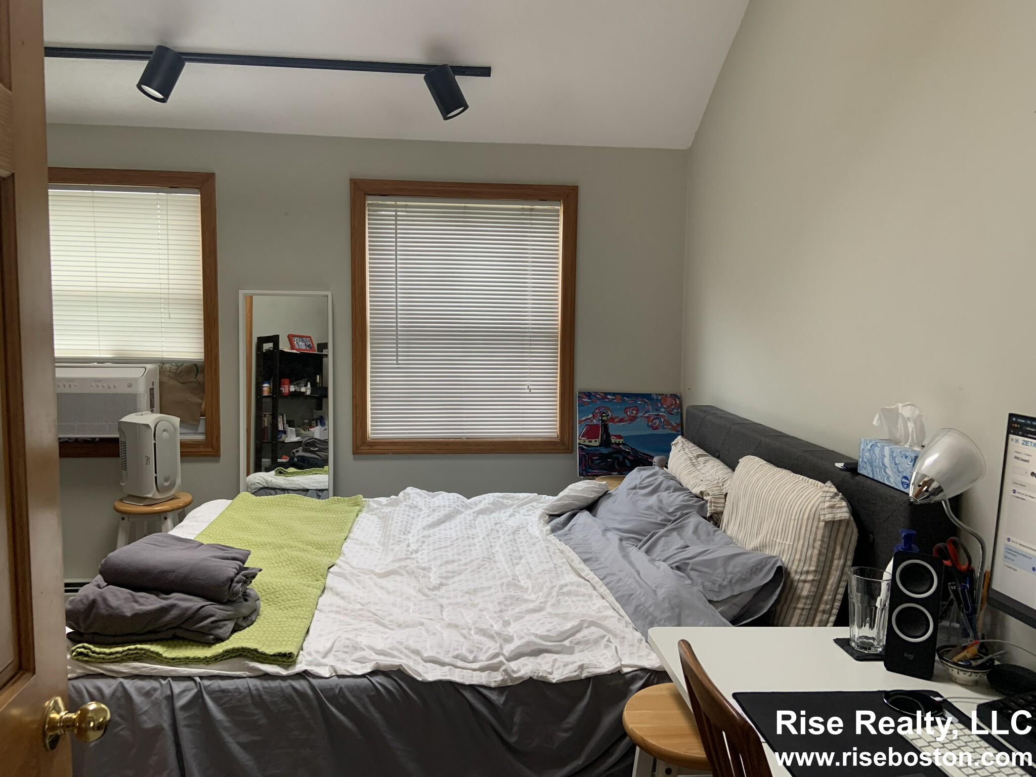 2 bed, 2 bath apartment for rent at 263 North Harvard St Unit Rear, Allston — photo 11 of 18