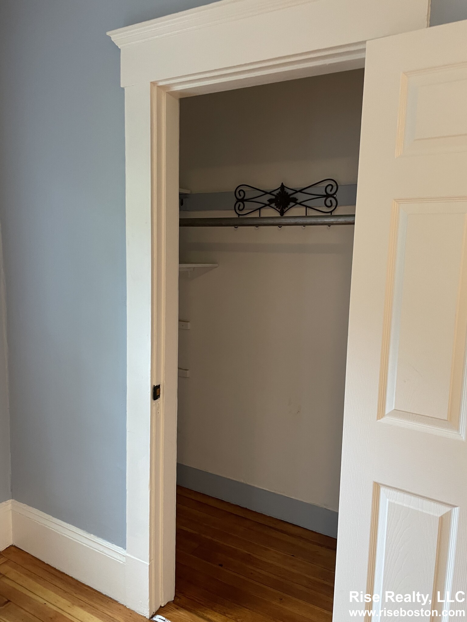 4 bed, 2 bath apartment for rent at 9 Reed St Unit 3, Cambridge — photo 8 of 19