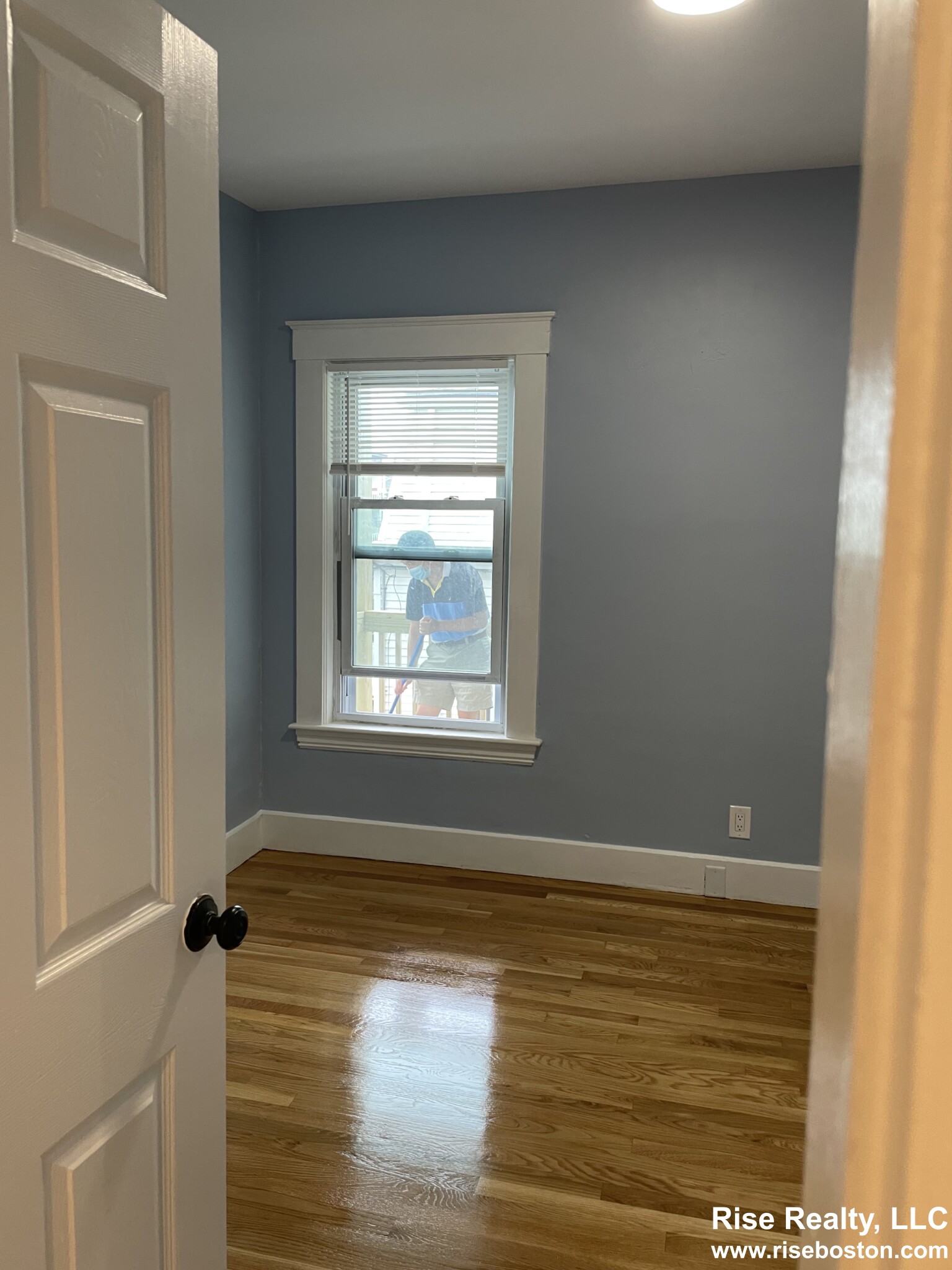 4 bed, 2 bath apartment for rent at 9 Reed St Unit 3, Cambridge — photo 5 of 19