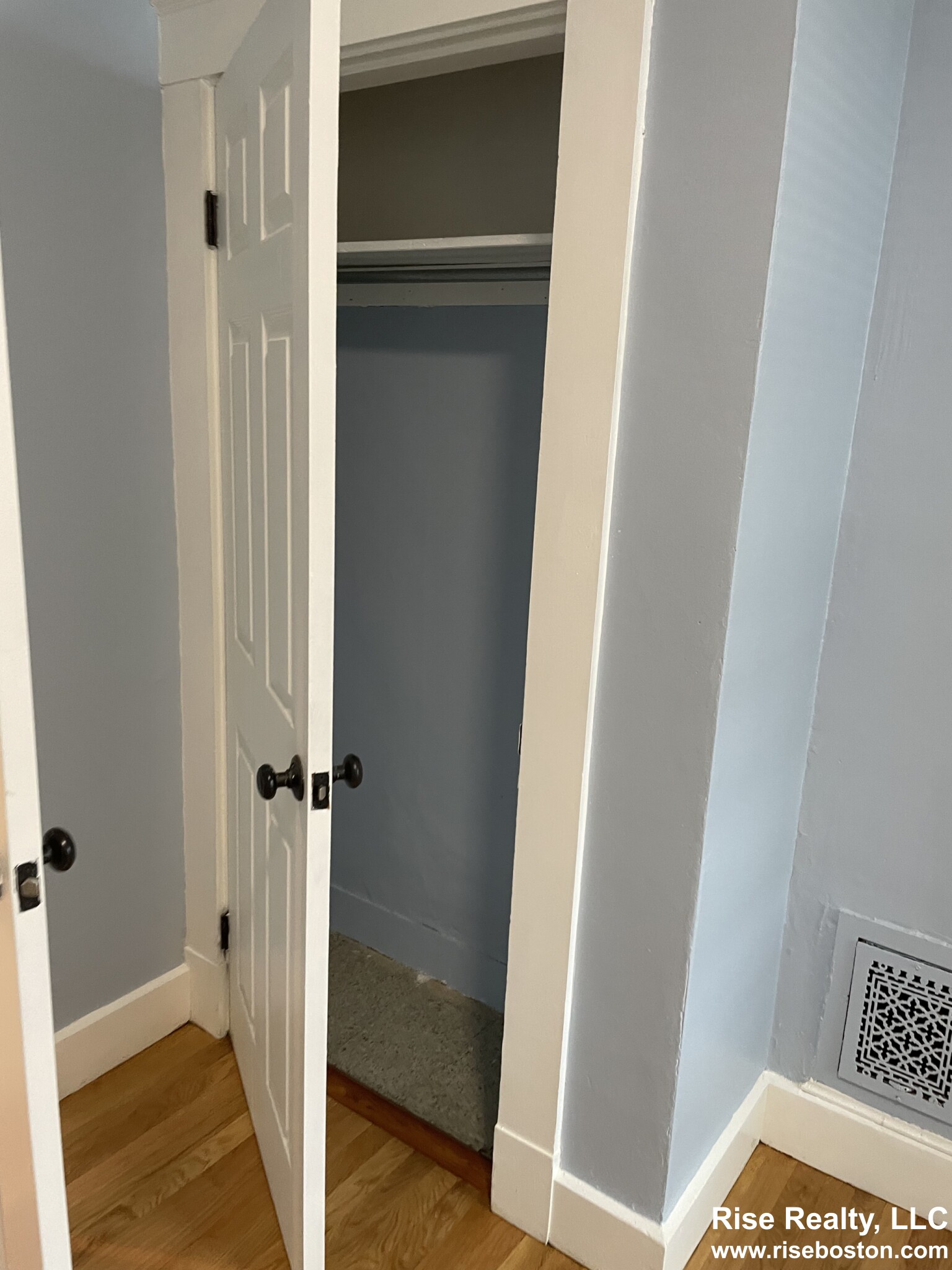 4 bed, 2 bath apartment for rent at 9 Reed St Unit 3, Cambridge — photo 6 of 19