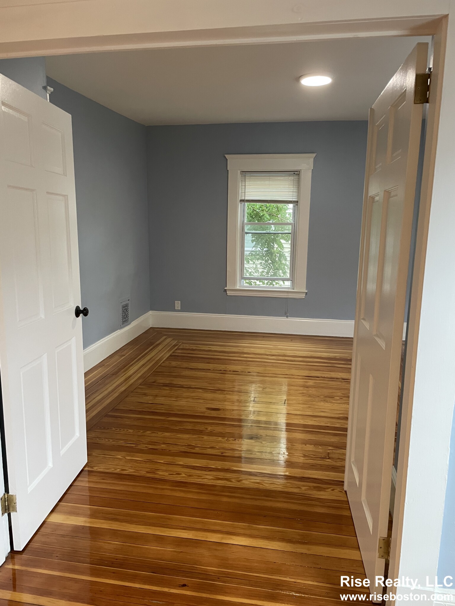 4 bed, 2 bath apartment for rent at 9 Reed St Unit 3, Cambridge — photo 9 of 19