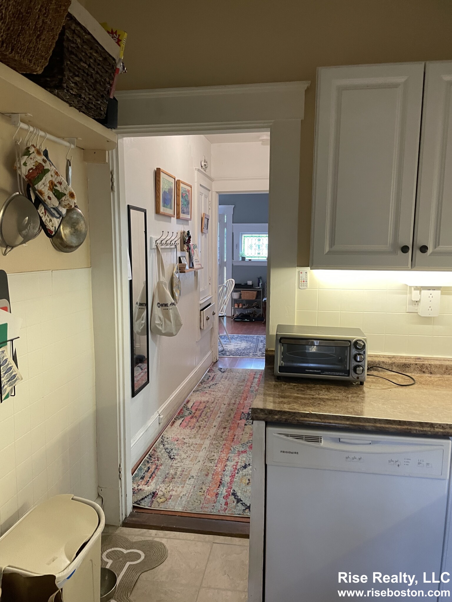 1 bed, 1 bath apartment for rent at 7 Reed St Unit 1, Mid Cambridge — photo 10 of 11
