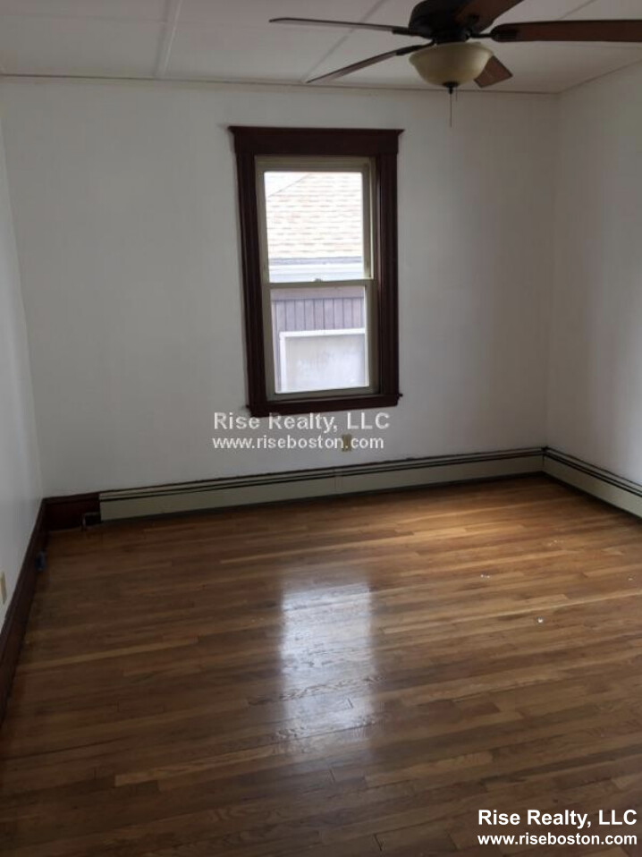 2 bed, 1 bath apartment for rent at 90 West Walnut Prk Unit 1, Boston — photo 2 of 6