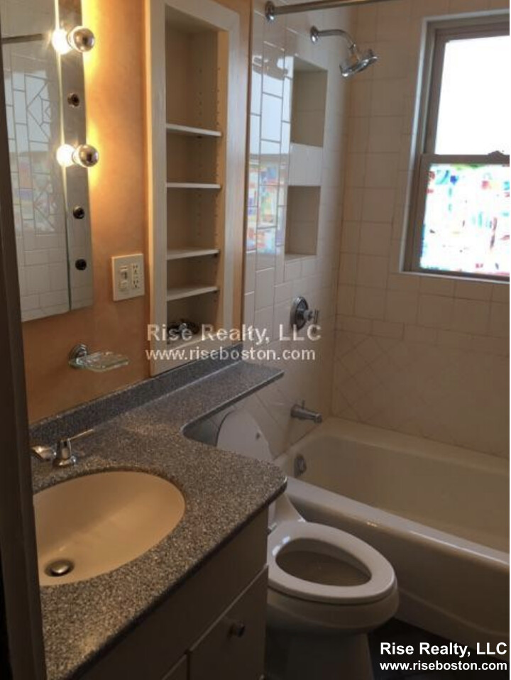 2 bed, 1 bath apartment for rent at 90 West Walnut Prk Unit 1, Boston — photo 5 of 6