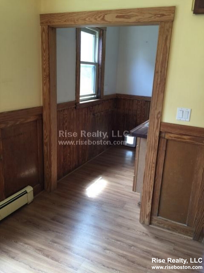 2 bed, 1 bath apartment for rent at 90 West Walnut Prk Unit 1, Boston — photo 3 of 6