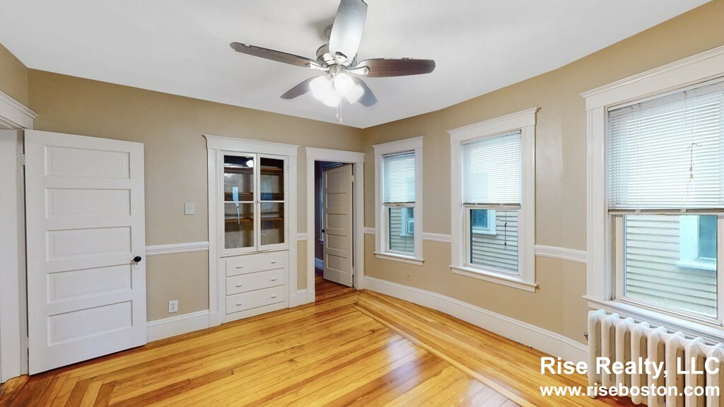 3 bed, 1 bath apartment for rent at 15 Tremont St Unit A, Cambridge — photo 4 of 8