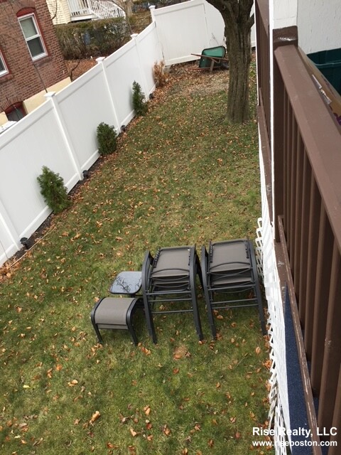 3 bed, 1 bath apartment for rent at 255 Faneuil St Unit 0, Brighton — photo 11 of 12