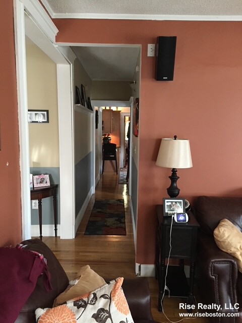 3 bed, 1 bath apartment for rent at 255 Faneuil St Unit 0, Brighton — photo 3 of 12